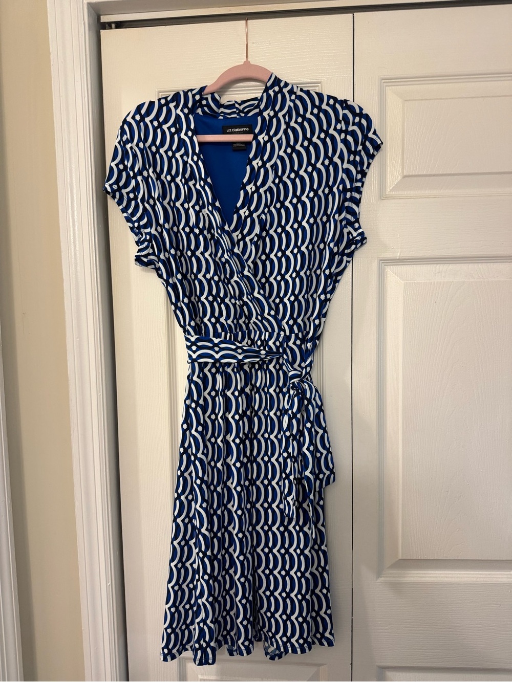Liz Claiborne Blue & White Geometric Wrap Midi Dress